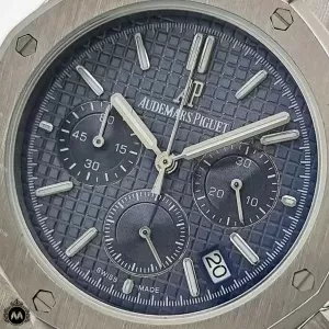 ساعت مچی مردانه اودمار پیگه سه موتوره باتری نقره ای صفحه سورمه ای Audemars Piguet RO63