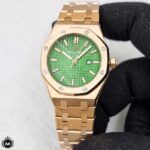 ساعت مچی زنانه ای پی تک موتوره رزگلد صفحه سبز 26580 Audemars Piguet Royal Oak